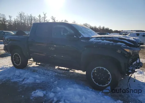 2025 Toyota Tacoma Double Cab z USA, uszkodzony, nr VIN 3TYLC5LN2ST028430